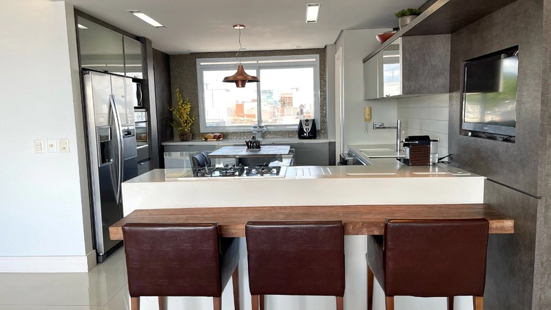 Cobertura duplex no Centro com vista para o mar, 3 suítes 231m²: 5ª foto da galeria de imagens do imóvel