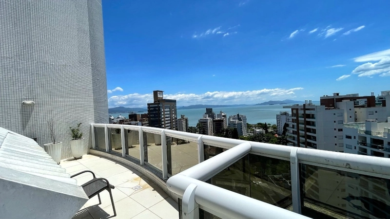 Cobertura duplex no Centro com vista para o mar, 3 suítes 231m²: 24ª foto da galeria de imagens do imóvel