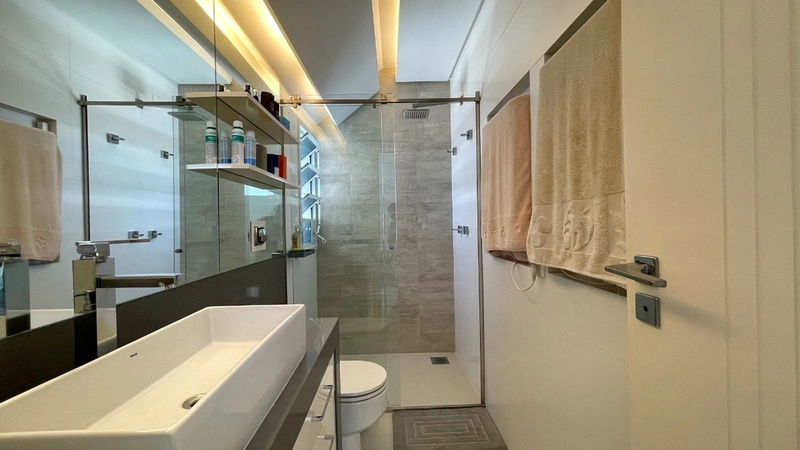 Cobertura duplex no Centro com vista para o mar, 3 suítes 231m²: 17ª foto da galeria de imagens do imóvel