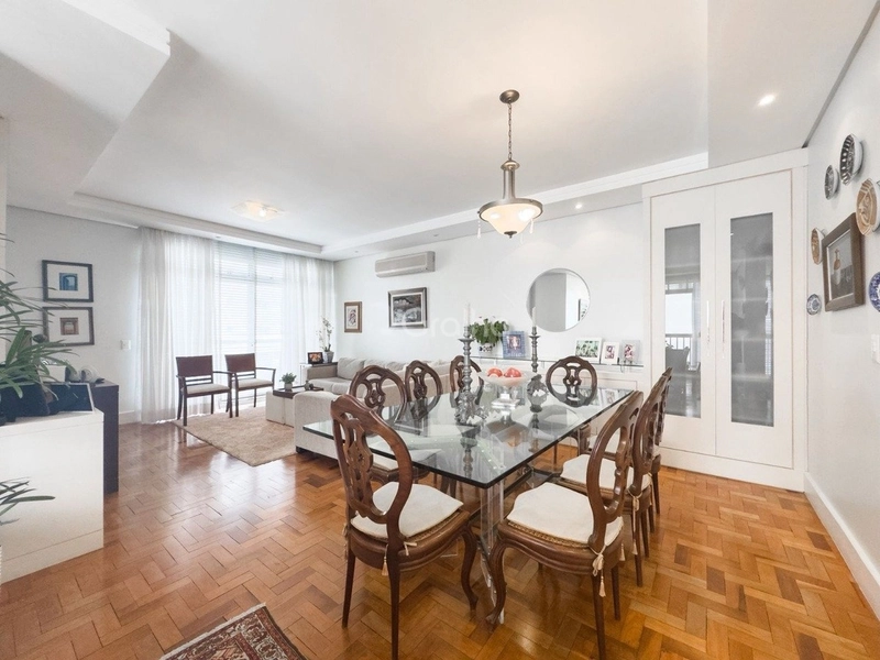 Apartamento na Beira Mar com 3 dormitórios, sendo 1 suítes e 1 vaga: 4ª foto da galeria de imagens do imóvel