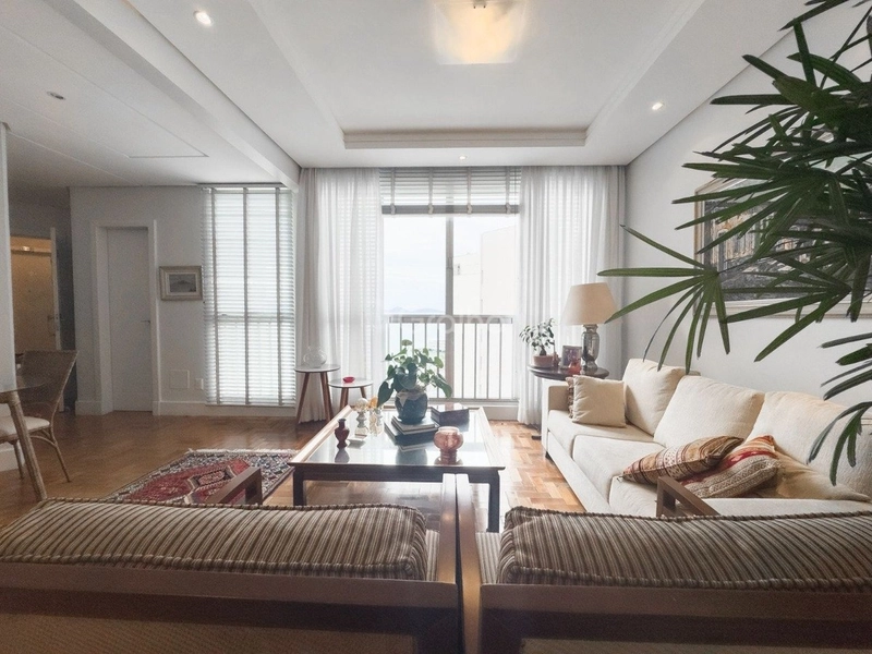 Apartamento na Beira Mar com 3 dormitórios, sendo 1 suítes e 1 vaga: 7ª foto da galeria de imagens do imóvel