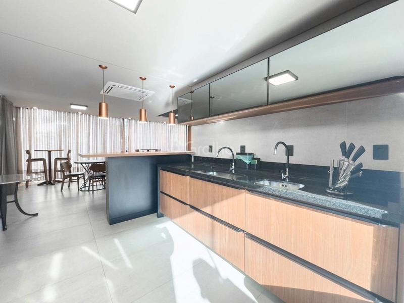 Apartamento na Beira Mar com 3 dormitórios, sendo 1 suítes e 1 vaga: 38ª foto da galeria de imagens do imóvel