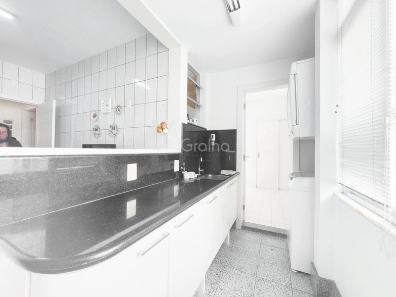 Apartamento na Beira Mar com 3 dormitórios, sendo 1 suítes e 1 vaga: 13ª foto da galeria de imagens do imóvel