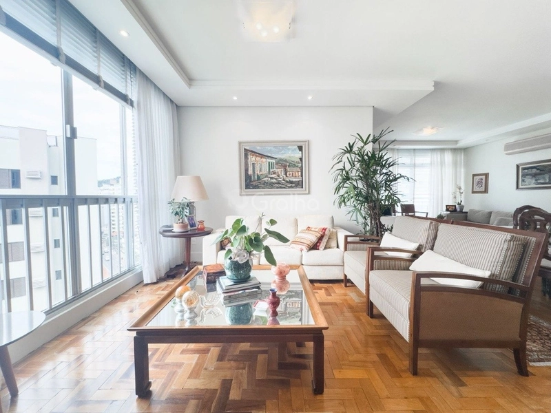 Apartamento na Beira Mar com 3 dormitórios, sendo 1 suítes e 1 vaga: 3ª foto da galeria de imagens do imóvel