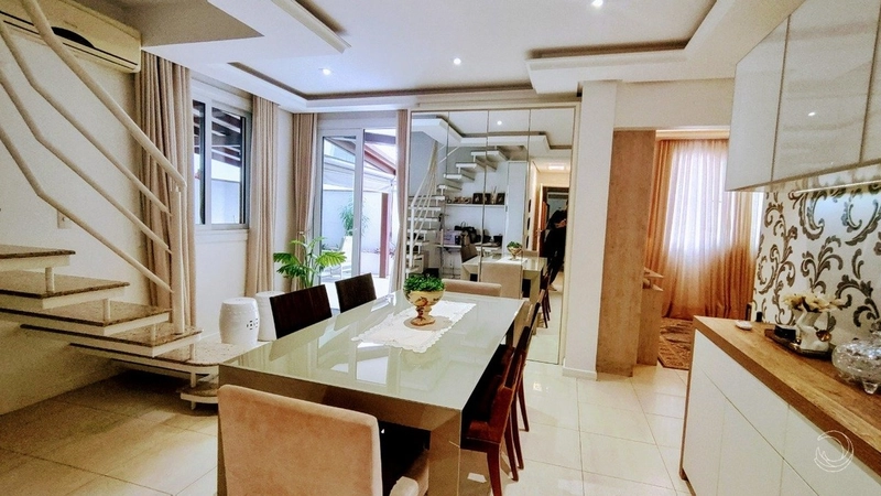 Apartamento Duplex no Centro  com 4 dormitórios 2 suíte e 2 vagas: 1ª foto da galeria de imagens do imóvel