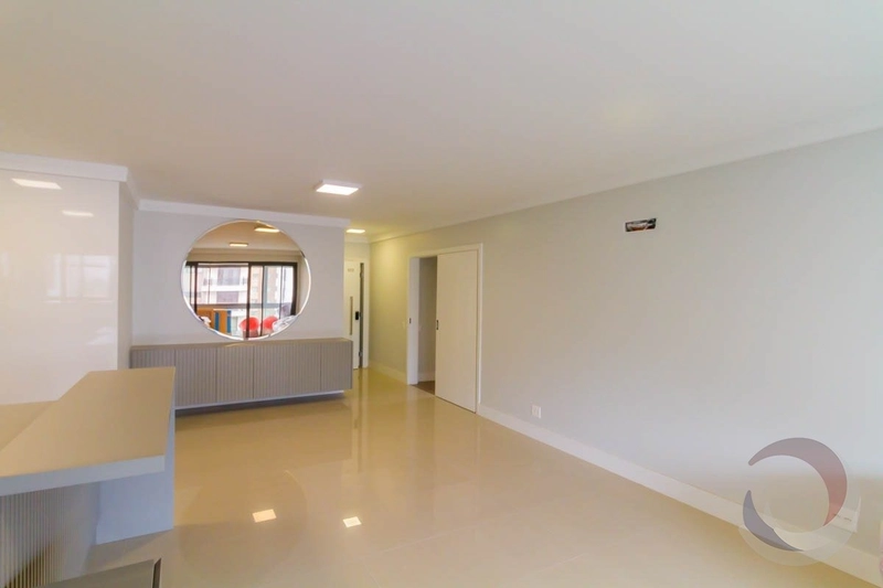 Apartamento na Beira Mar com 3 dormitórios, sendo 3 suítes, 2 vagas: 6ª foto da galeria de imagens do imóvel