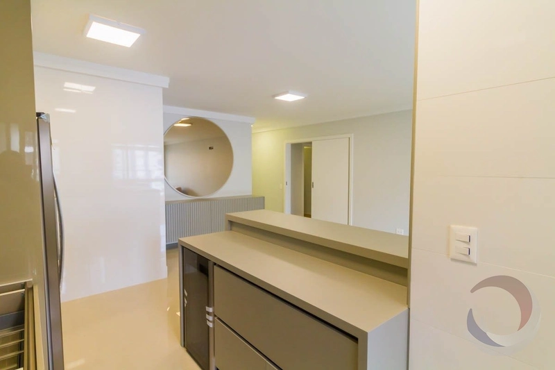 Apartamento na Beira Mar com 3 dormitórios, sendo 3 suítes, 2 vagas: 18ª foto da galeria de imagens do imóvel