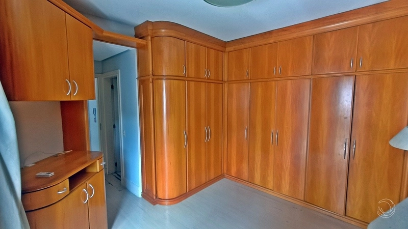 Apartamento no Centro com 04 dormitórios, sendo 01 suítes e 3 vagas: 5ª foto da galeria de imagens do imóvel