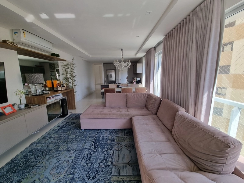 Apartamento no Centro com 3 dormitórios, sendo 1 suíte com 3 vagas: 3ª foto da galeria de imagens do imóvel