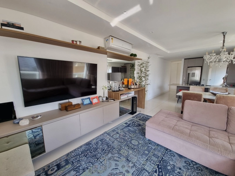 Apartamento no Centro com 3 dormitórios, sendo 1 suíte com 3 vagas: 2ª foto da galeria de imagens do imóvel