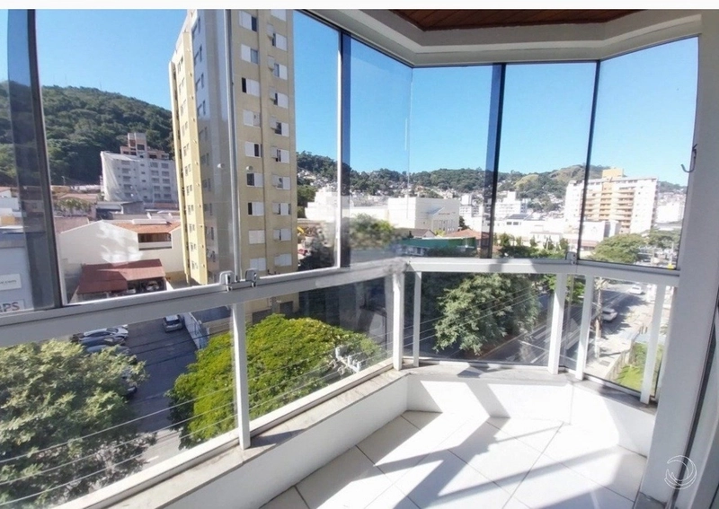 Apartamento no Centro com 3 dormitório 1 suíte e 1 vaga - 82m²: 3ª foto da galeria de imagens do imóvel