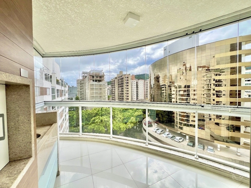 Apartamento no Centro com 3 dormitórios 1 suíte e 3 vagas: 4ª foto da galeria de imagens do imóvel
