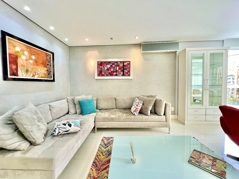 Apartamento no Centro com 3 dormitórios 1 suíte e 3 vagas: 1ª foto da galeria de imagens do imóvel