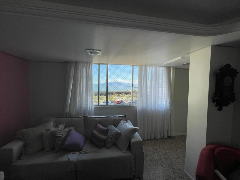 Apartamento no Centro com 04 dormitórios, sendo 01 suíte: 2ª foto da galeria de imagens do imóvel