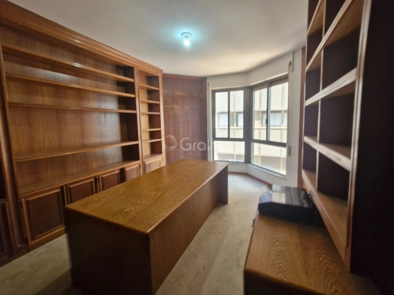 Apartamento na Beira Mar com 4 dormitórios, sendo 2 suítes e 2 vagas: 29ª foto da galeria de imagens do imóvel
