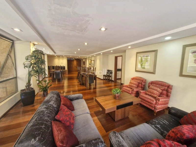 Apartamento na Beira Mar com 4 dormitórios, sendo 2 suítes e 2 vagas: 36ª foto da galeria de imagens do imóvel