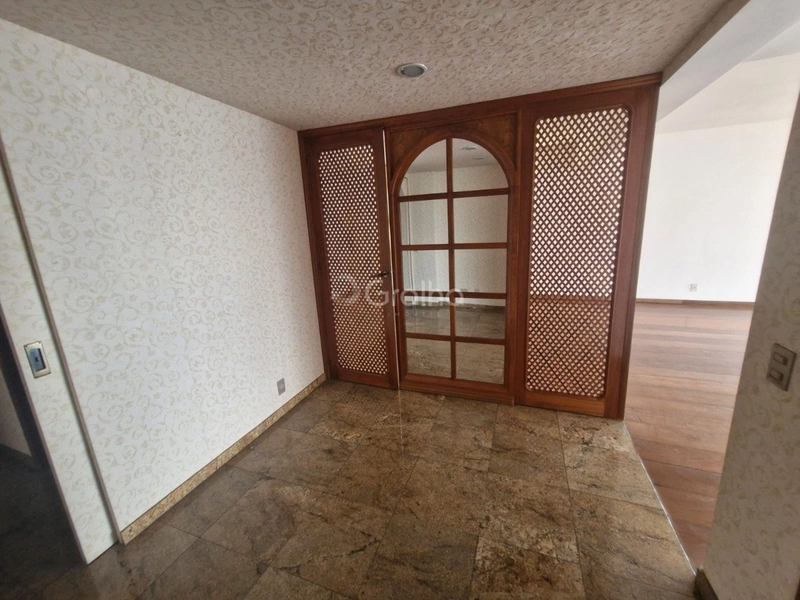 Apartamento na Beira Mar com 4 dormitórios, sendo 2 suítes e 2 vagas: 17ª foto da galeria de imagens do imóvel