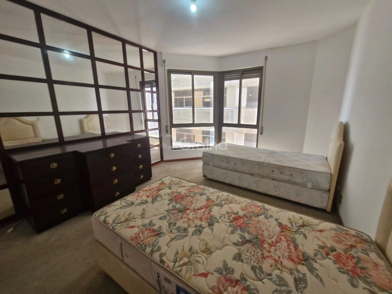 Apartamento na Beira Mar com 4 dormitórios, sendo 2 suítes e 2 vagas: 16ª foto da galeria de imagens do imóvel