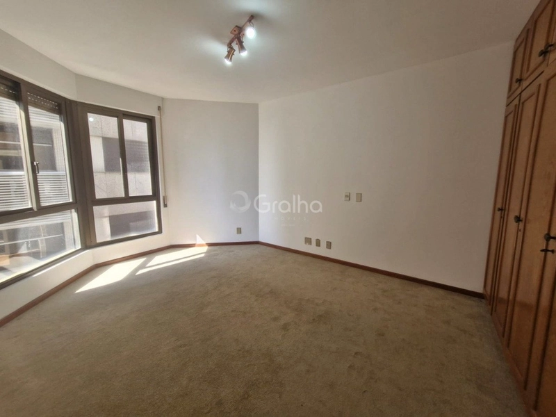 Apartamento na Beira Mar com 4 dormitórios, sendo 2 suítes e 2 vagas: 30ª foto da galeria de imagens do imóvel