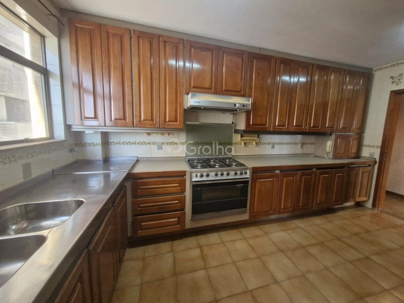 Apartamento na Beira Mar com 4 dormitórios, sendo 2 suítes e 2 vagas: 10ª foto da galeria de imagens do imóvel