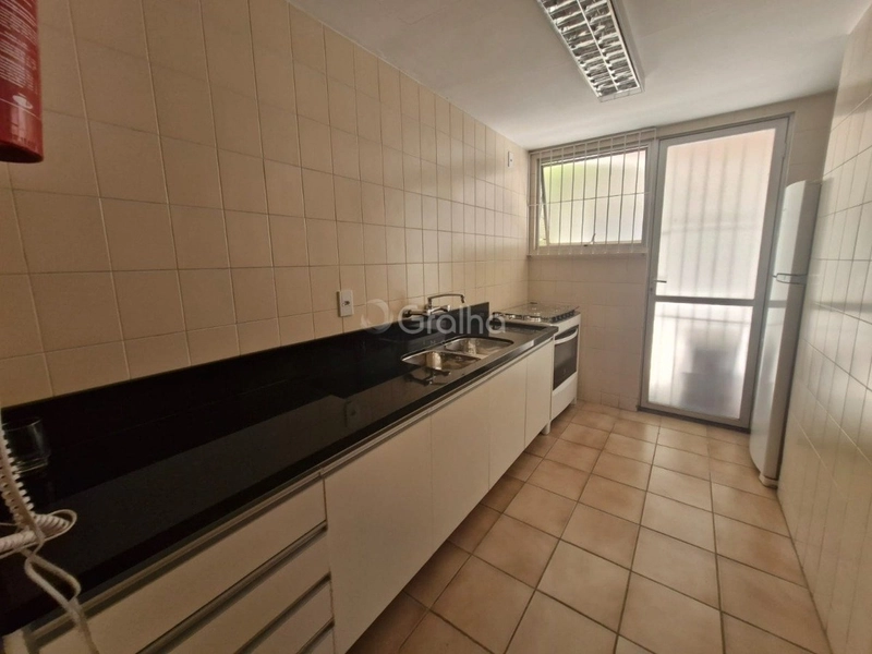 Apartamento na Beira Mar com 4 dormitórios, sendo 2 suítes e 2 vagas: 13ª foto da galeria de imagens do imóvel