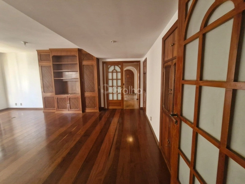 Apartamento na Beira Mar com 4 dormitórios, sendo 2 suítes e 2 vagas: 6ª foto da galeria de imagens do imóvel