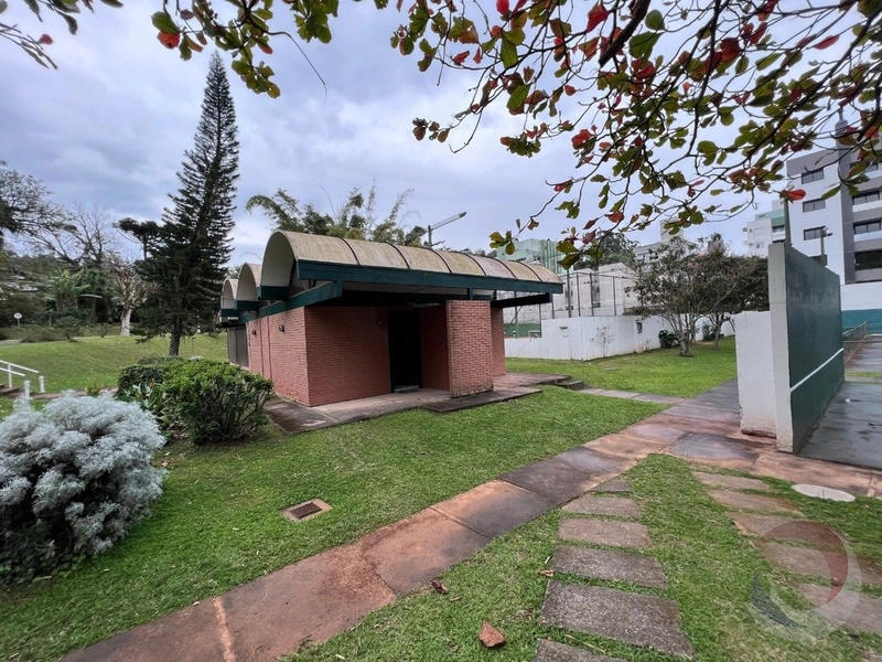 Casa Residencial com 5 dormitórios, sendo 1 suíte: 22ª foto da galeria de imagens do imóvel