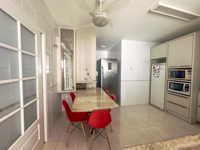 apartamento no centro com 3 dormitórios 2 suítes e 2 vagas: 10ª foto da galeria de imagens do imóvel