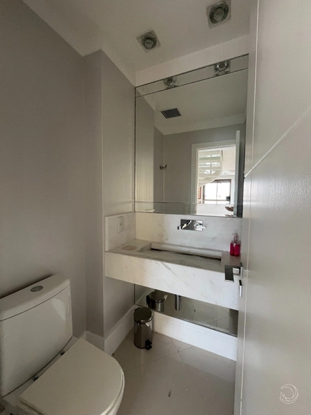 Cobertura Duplex no centro com 4 dormitórios 3 suítes e 3 vagas: 8ª foto da galeria de imagens do imóvel