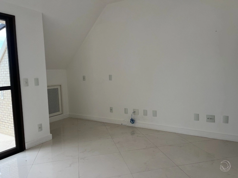 Cobertura Duplex no centro com 4 dormitórios 3 suítes e 3 vagas: 14ª foto da galeria de imagens do imóvel