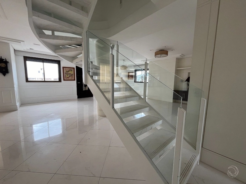 Cobertura Duplex no centro com 4 dormitórios 3 suítes e 3 vagas: 4ª foto da galeria de imagens do imóvel