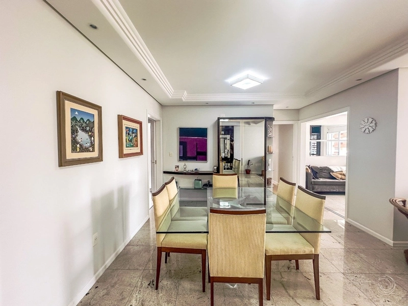 apartamento no centro com 3 dormitórios 2 suítes e 2 vagas: 2ª foto da galeria de imagens do imóvel