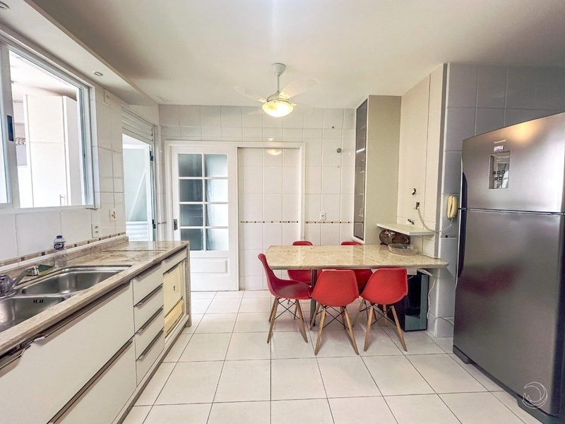 apartamento no centro com 3 dormitórios 2 suítes e 2 vagas: 8ª foto da galeria de imagens do imóvel