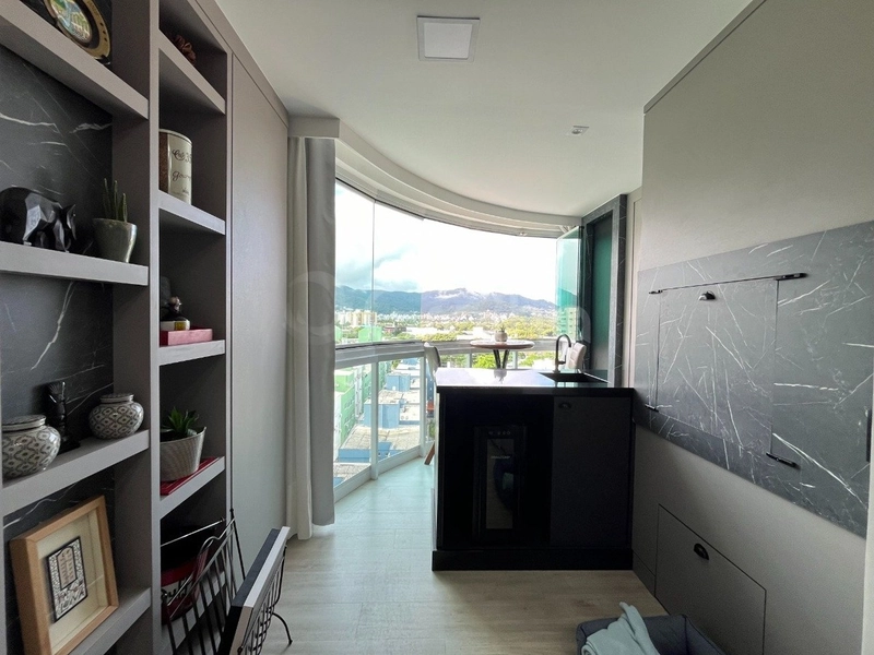 Apartamento no Itacorubi com 2 dormitórios, sendo 1 suíte com 2 vagas: 4ª foto da galeria de imagens do imóvel