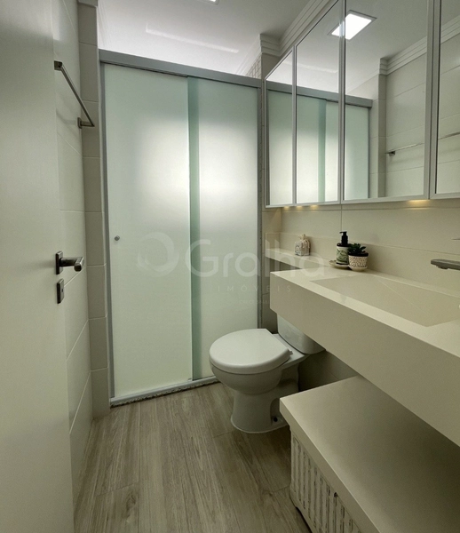 Apartamento no Itacorubi com 2 dormitórios, sendo 1 suíte com 2 vagas: 18ª foto da galeria de imagens do imóvel