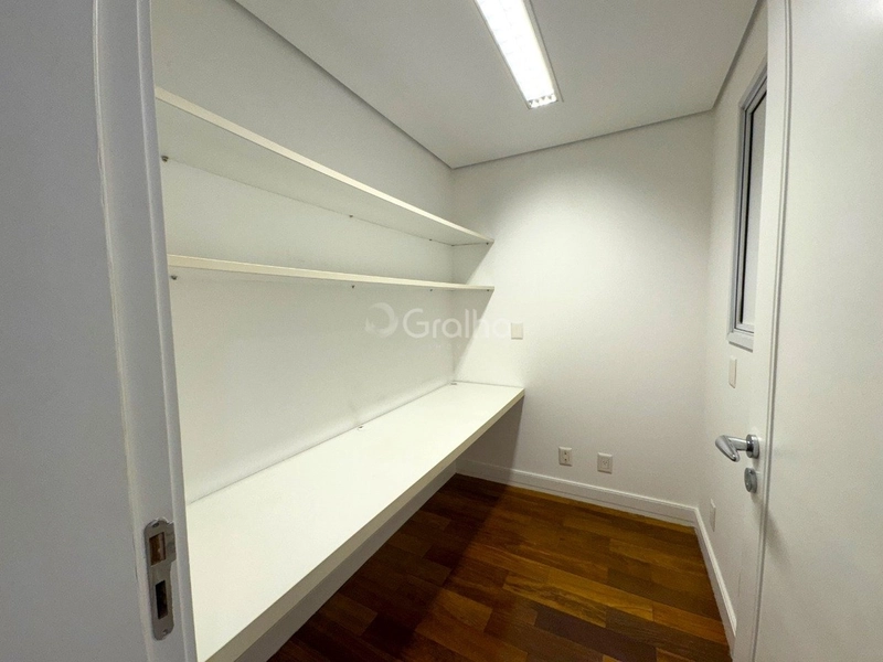 Apartamento na Beira Mar com 4 suítes com closet e hidromassagem 316m²: 34ª foto da galeria de imagens do imóvel