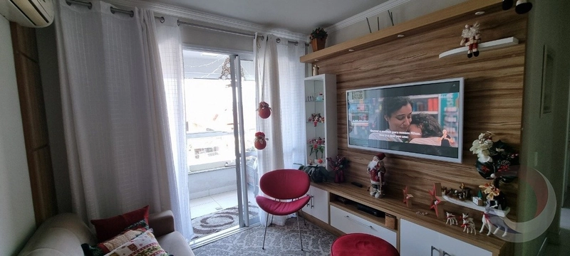 Apartamento em Coqueiros com 4 dormitórios, sendo 1 suíte e 2 vagas: 2ª foto da galeria de imagens do imóvel
