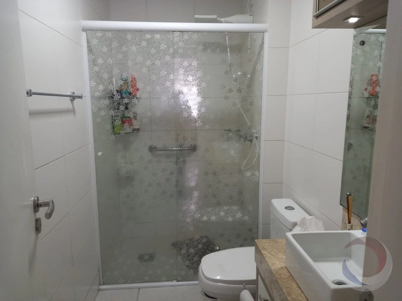 Apartamento em Coqueiros com 4 dormitórios, sendo 1 suíte e 2 vagas: 12ª foto da galeria de imagens do imóvel