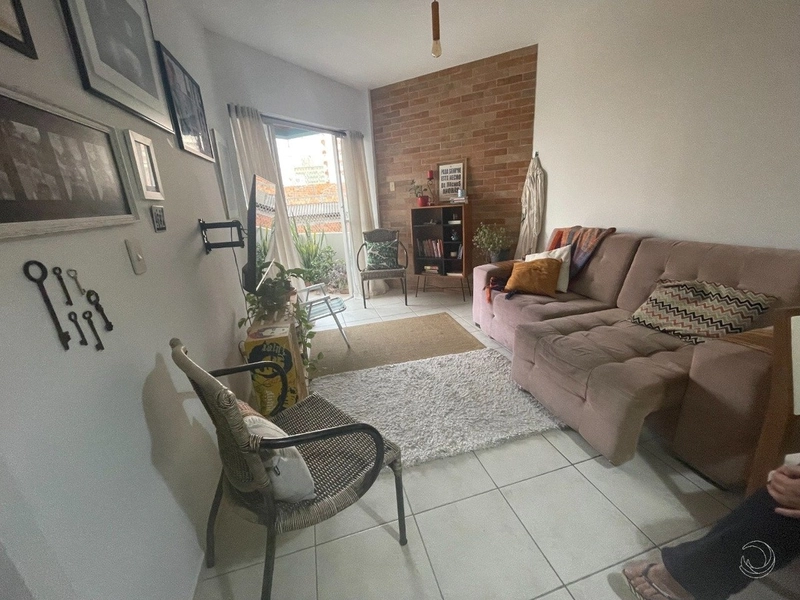 Apartamento na Agronômica com 3 dormitórios sendo 1 suíte e 1 vaga: 1ª foto da galeria de imagens do imóvel