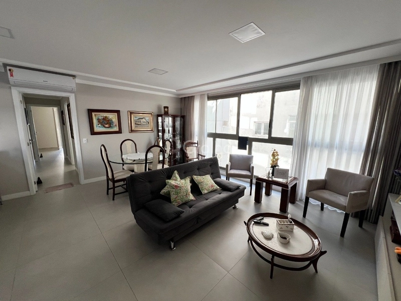 Apartamento no Centro com 3 dormitórios sendo 3 suítes e 2 vagas: 4ª foto da galeria de imagens do imóvel