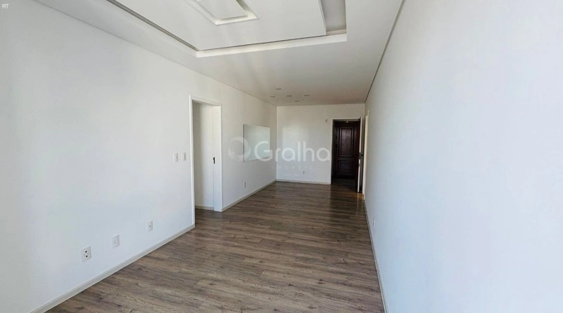 Apartamento no Cento com 3 dormitórios, sendo 1 suíte e 1 vaga: 2ª foto da galeria de imagens do imóvel