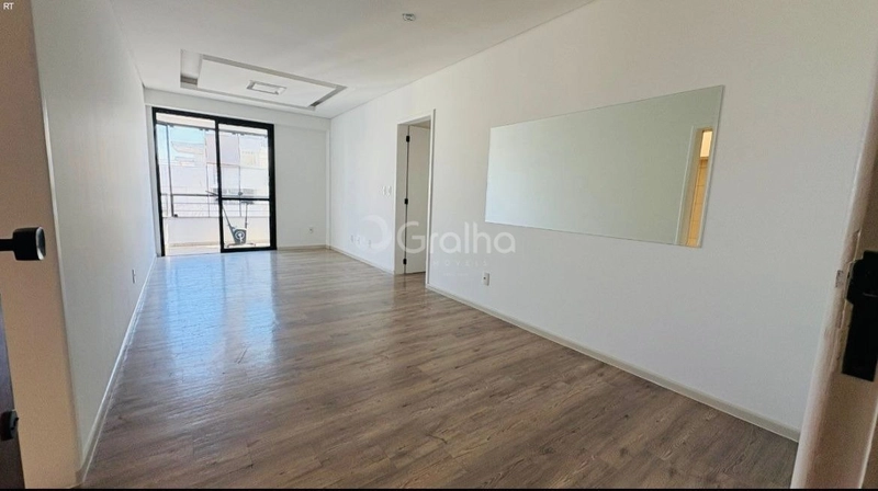 Apartamento no Cento com 3 dormitórios, sendo 1 suíte e 1 vaga: 1ª foto da galeria de imagens do imóvel