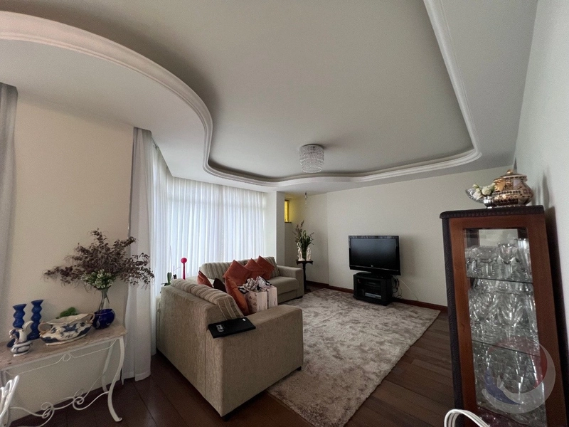 Apartamento na Beira Mar com 4 dormitórios 1 suítes 233 m²: 5ª foto da galeria de imagens do imóvel