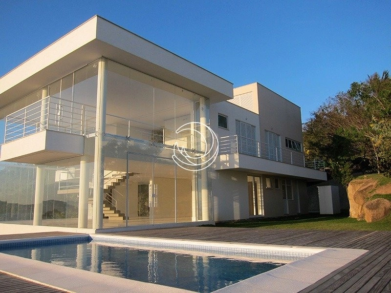 Casa residencial em Cacupe com 3 pavimentos, com 3 suítes 461 m²: 3ª foto da galeria de imagens do imóvel