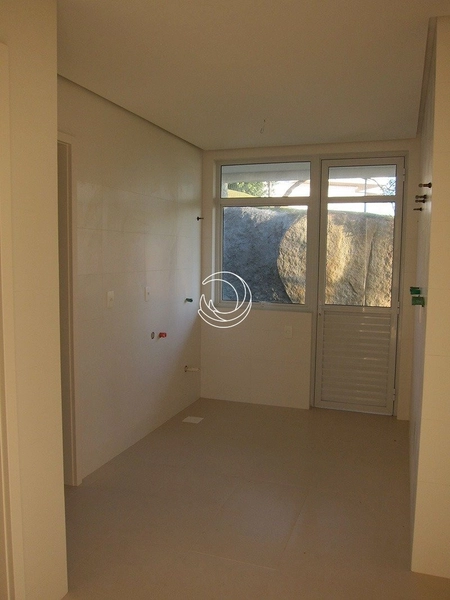 Casa residencial em Cacupe com 3 pavimentos, com 3 suítes 461 m²: 12ª foto da galeria de imagens do imóvel