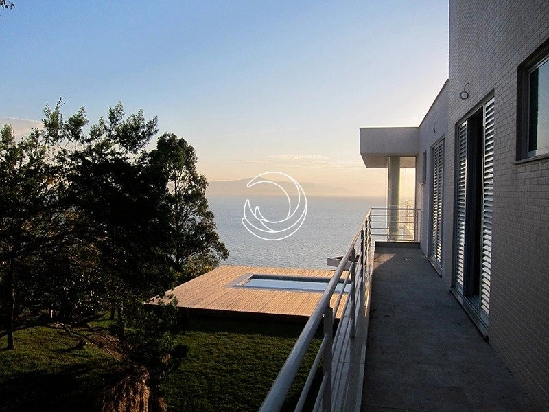 Casa residencial em Cacupe com 3 pavimentos, com 3 suítes 461 m²: 11ª foto da galeria de imagens do imóvel