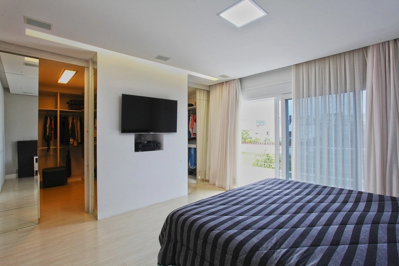 Casa residencial em Jurerê Internacional com 6 suítes e 4 vagas: 20ª foto da galeria de imagens do imóvel