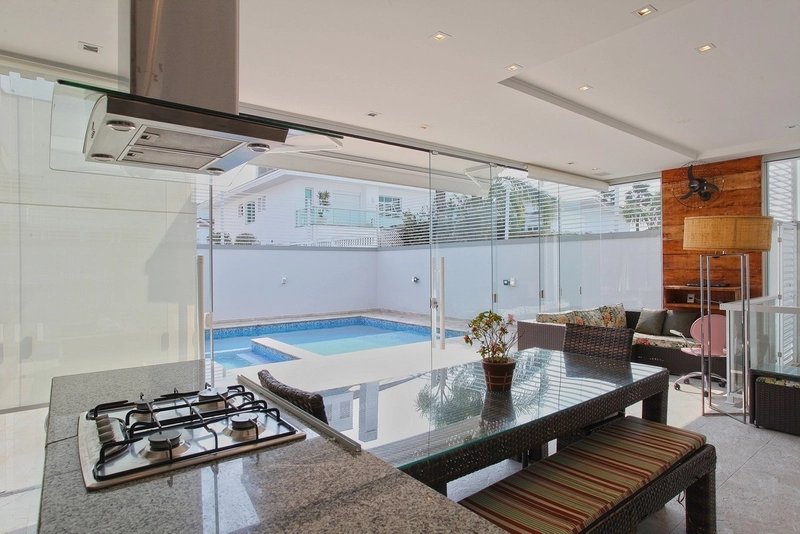 Casa residencial em Jurerê Internacional com 6 suítes e 4 vagas: 1ª foto da galeria de imagens do imóvel