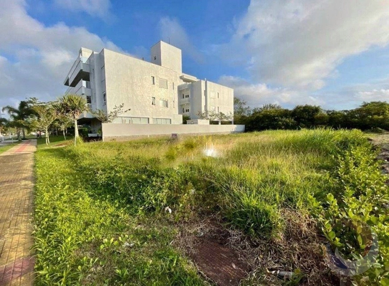 Terreno com 750 m² em Jurerê Internacional: 3ª foto da galeria de imagens do imóvel