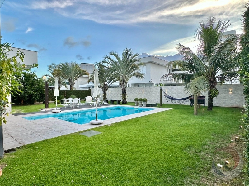 casa em Jurerê Internacional com 3 dormitórios 2 suítes - 330m²: 5ª foto da galeria de imagens do imóvel